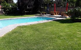 8 Ibis Lane Guest House